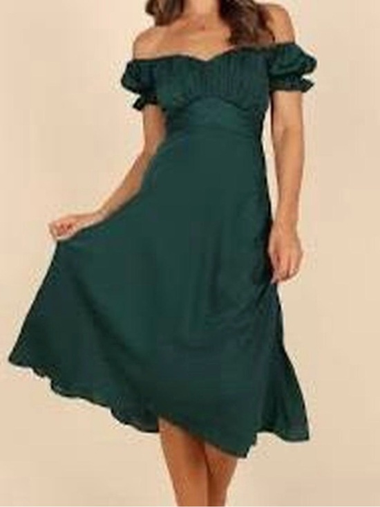 Petal & Pup Dresses & Skirts - Petal and pup Off-Shoulder Forest Green Midi Dress